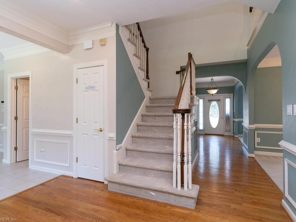 138 Greengable Way - Photo 2 of 48