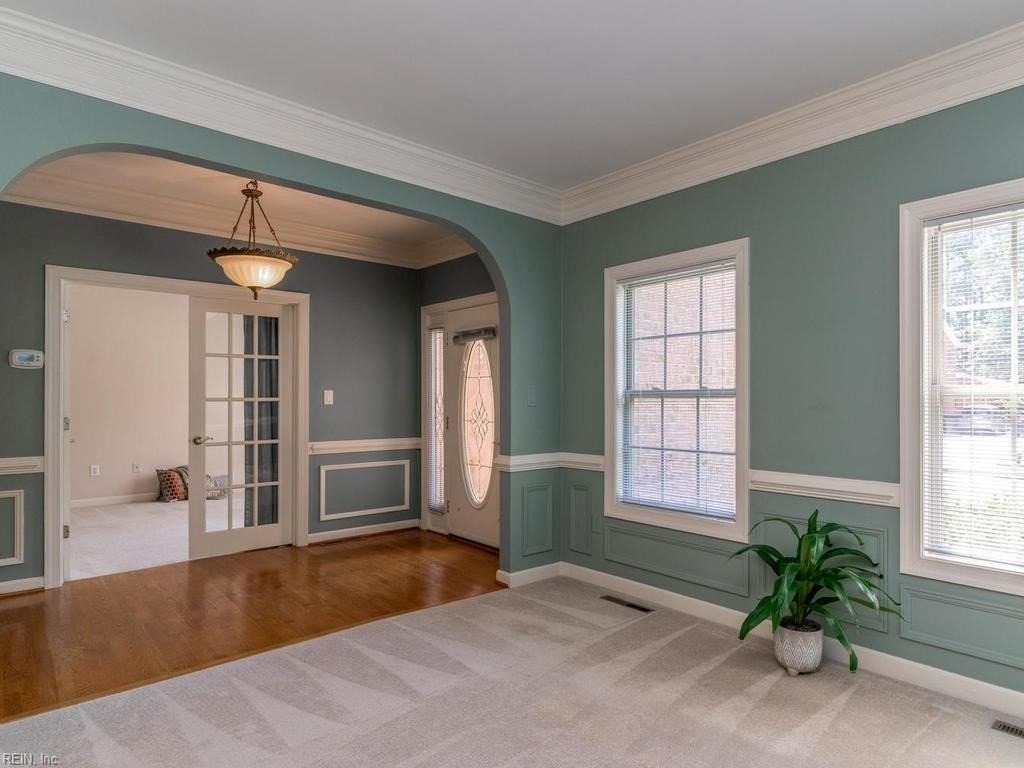 138 Greengable Way - Photo 5 of 48