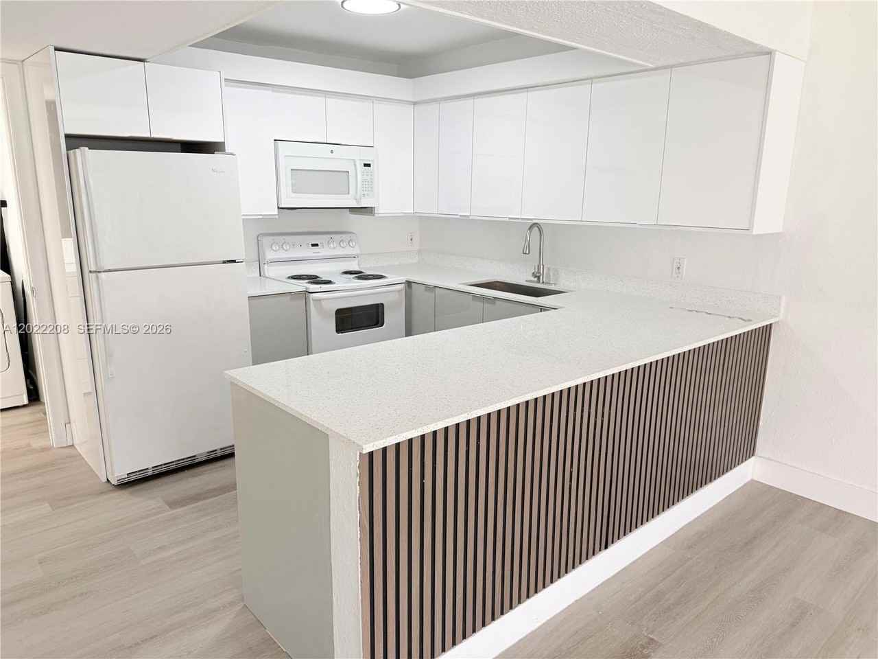 1312 Nw 8th Ave - Photo 5 of 30