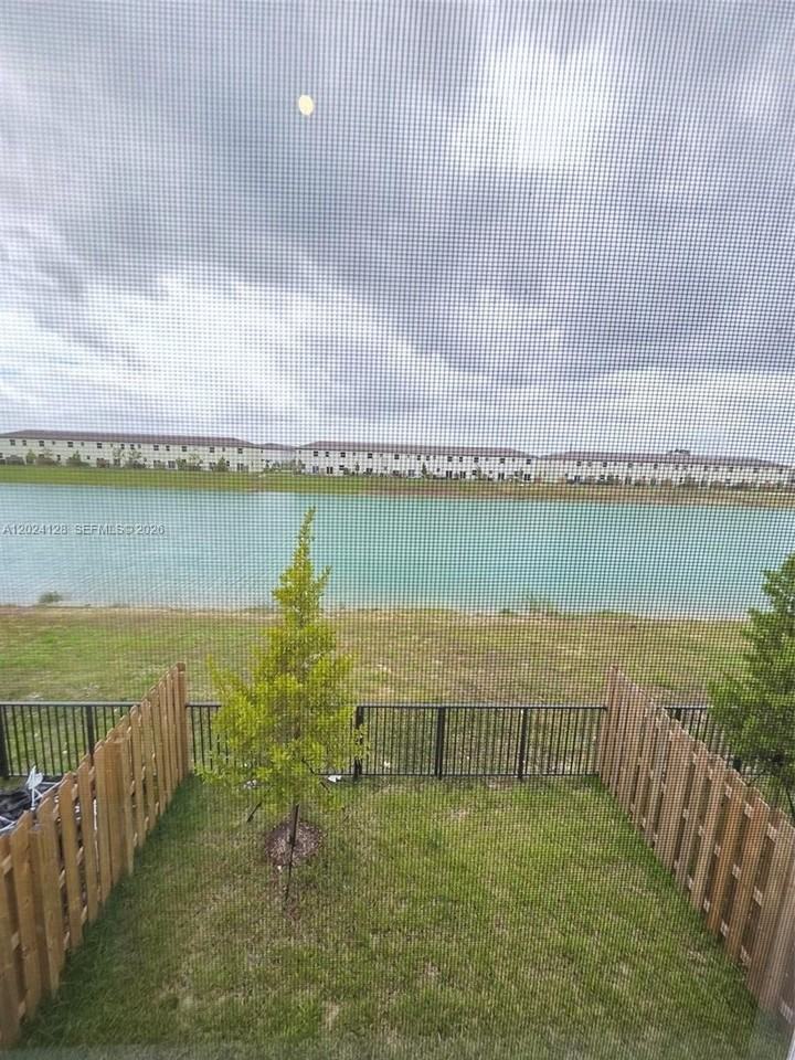 2764 Se 26th Ave #2764 - Photo 4 of 13