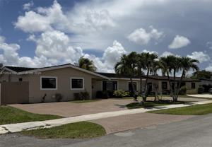 9800 Sw 12th Ter #9800 - Photo 1 of 1