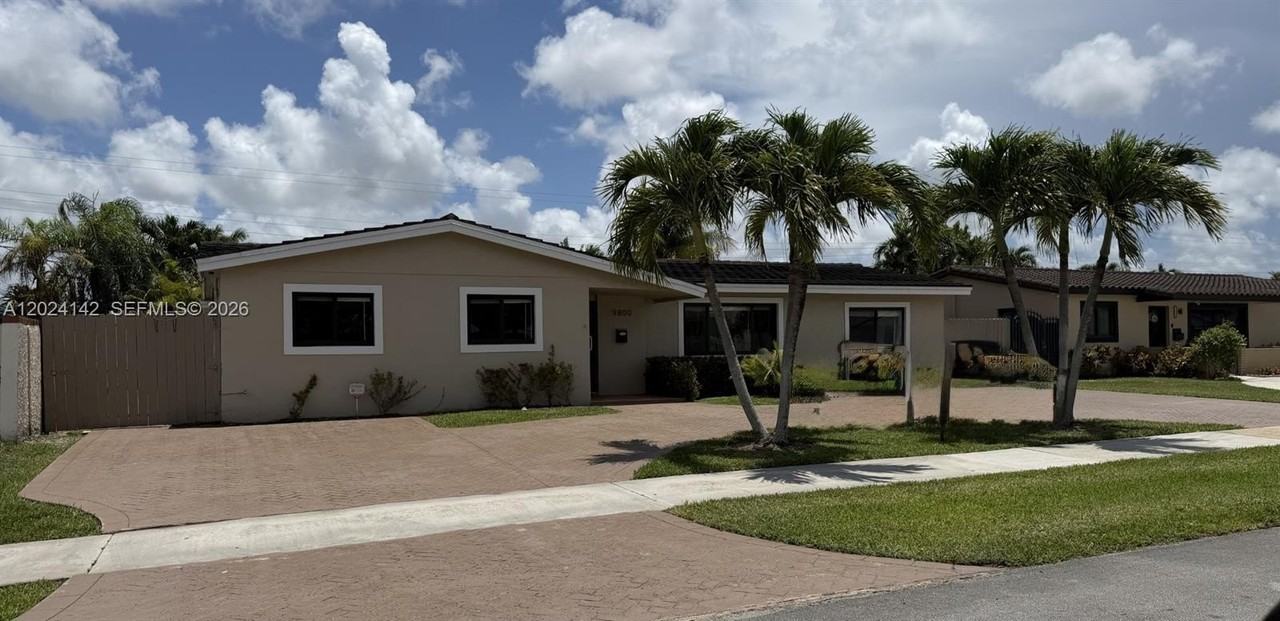 9800 Sw 12th Ter #9800 - Photo 2 of 26