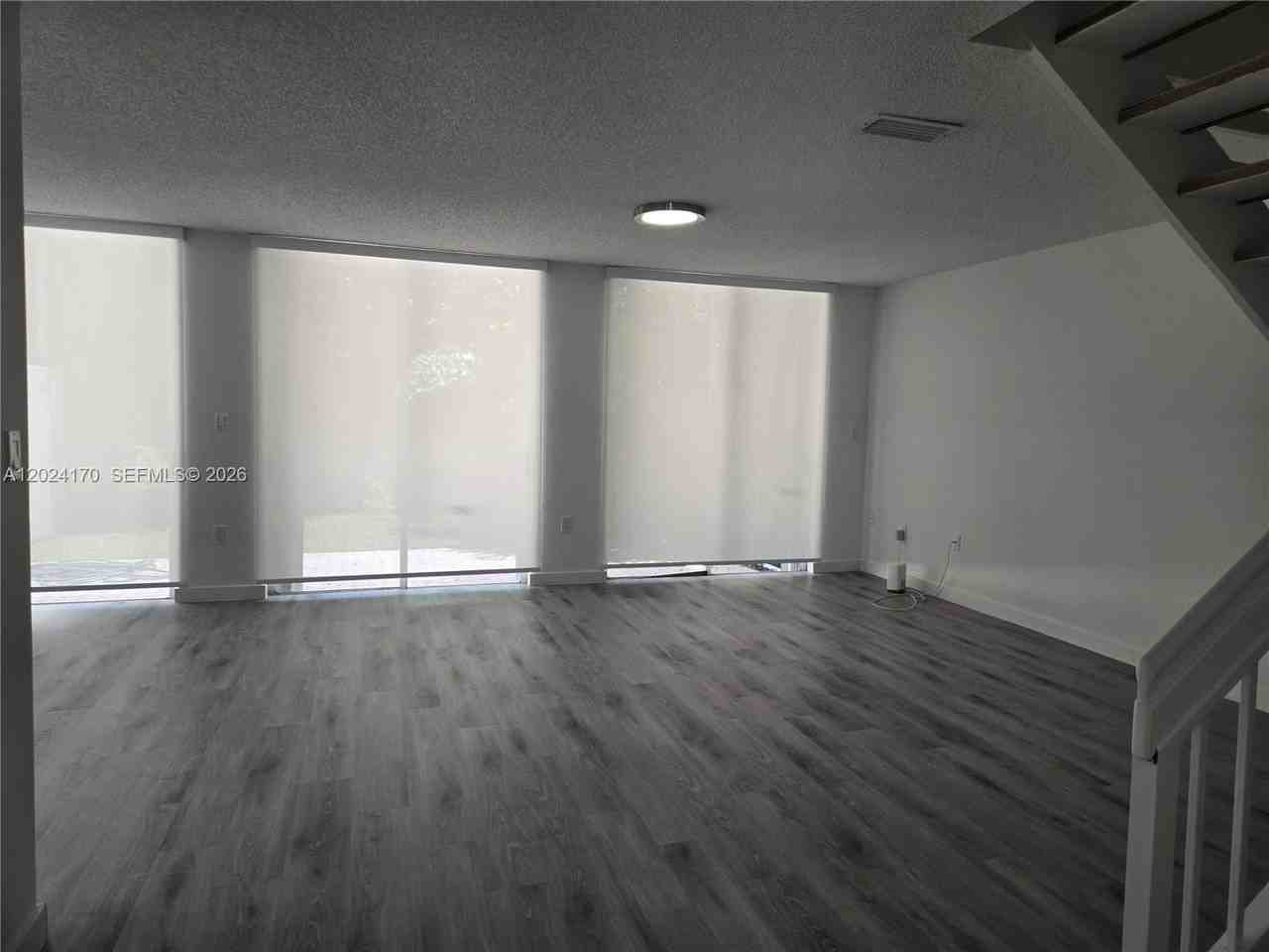 9835 Nw 43rd Ter #9835 - Photo 4 of 24