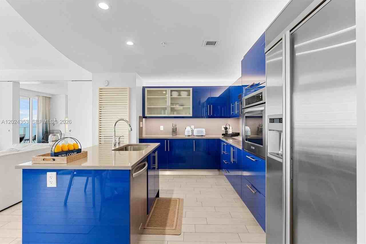 3101 Bayshore Dr #1508 - Photo 3 of 17