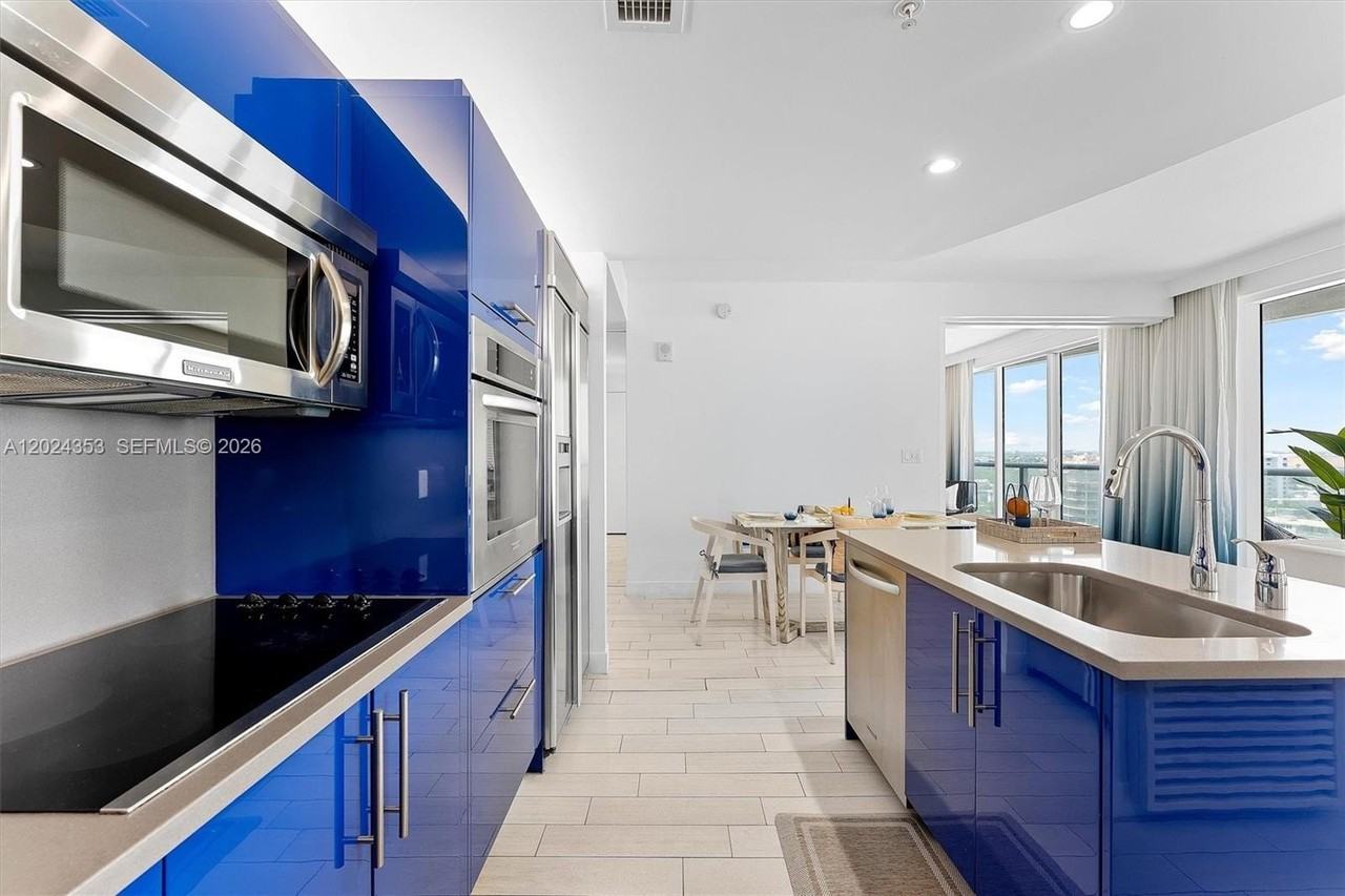 3101 Bayshore Dr #1508 - Photo 4 of 17