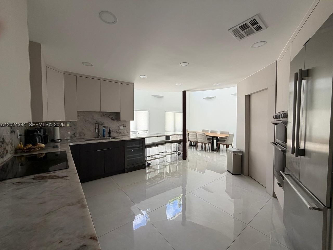 10462 Nw 130th St #1 - Photo 3 of 11