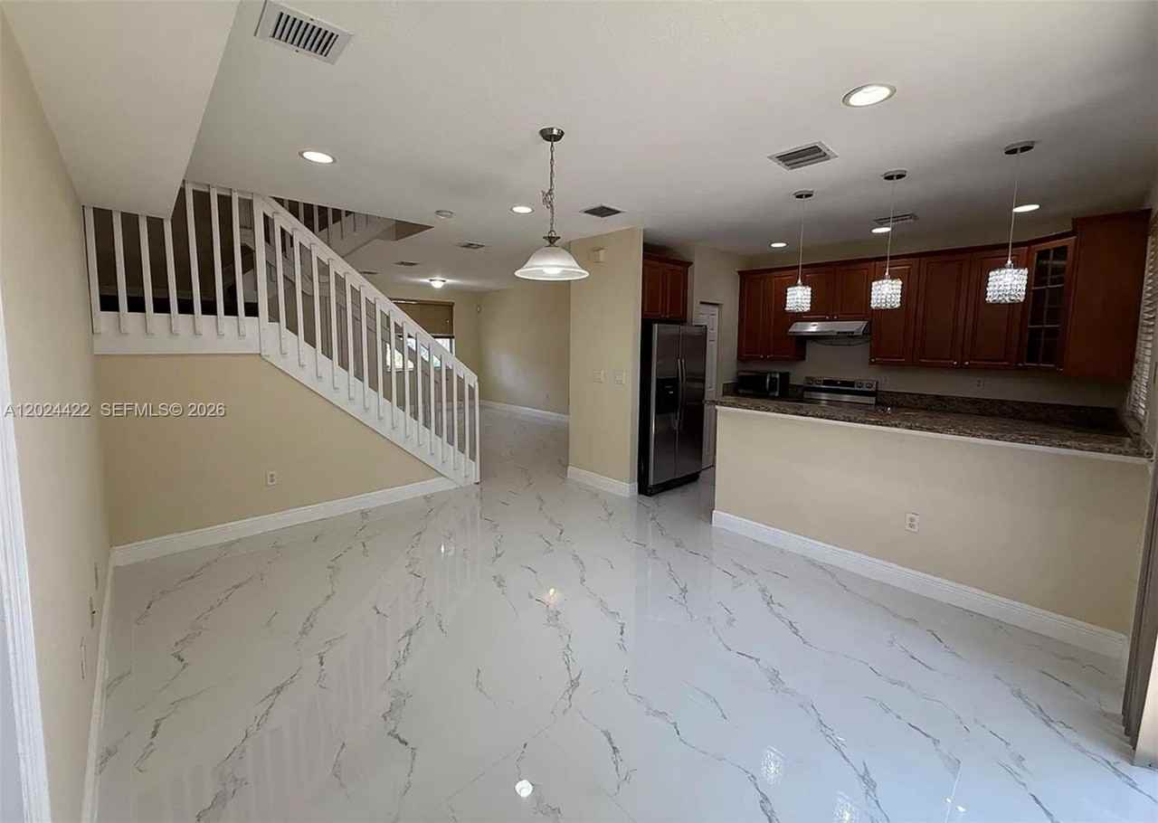 6542 Hidden Cove Dr #4-4 - Photo 2 of 13