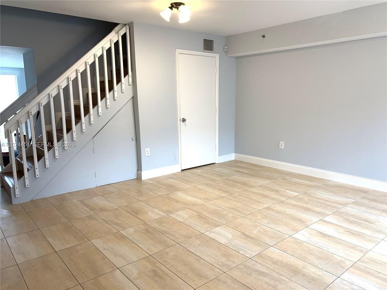 143 Riviera Cir #143 - Photo 6 of 19