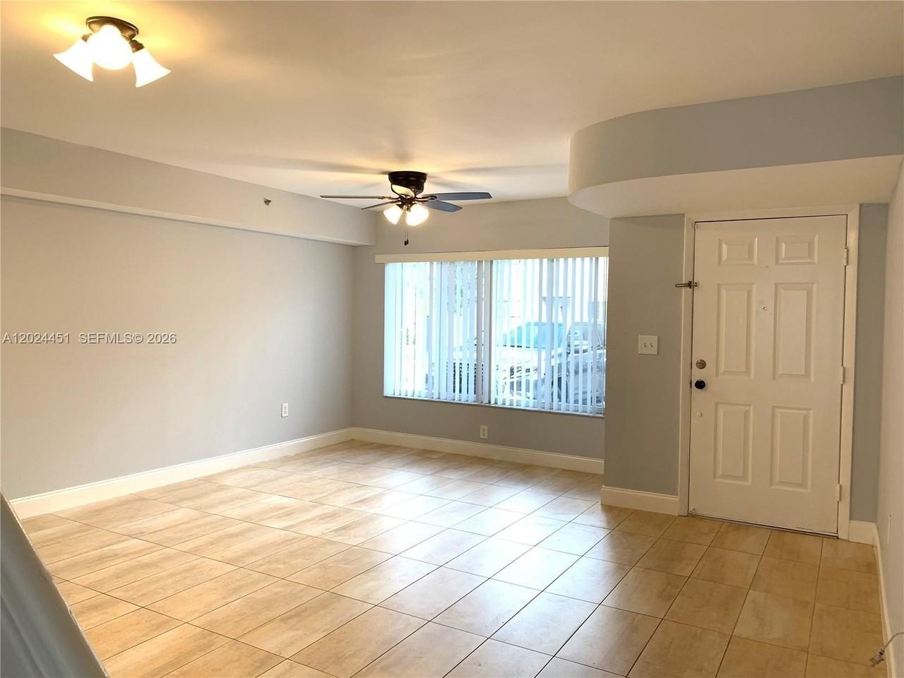 143 Riviera Cir #143 - Photo 7 of 19