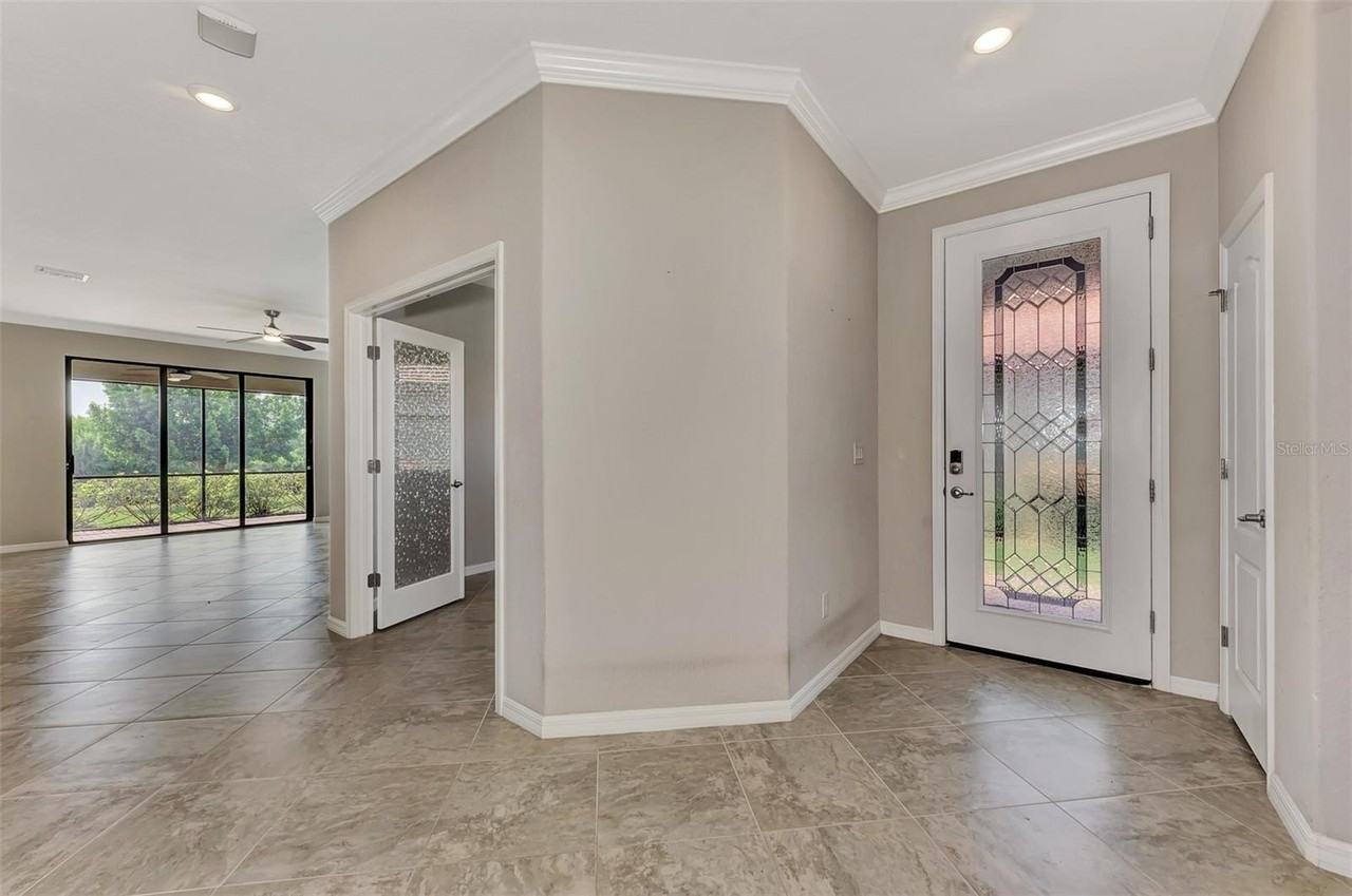 10113 Fiddlewood Dr - Photo 7 of 42