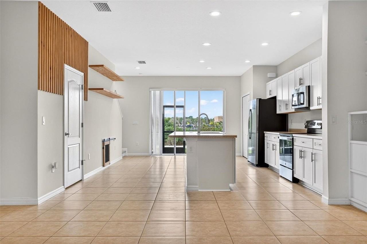 8667 Canyon Creek Trl - Photo 2 of 41