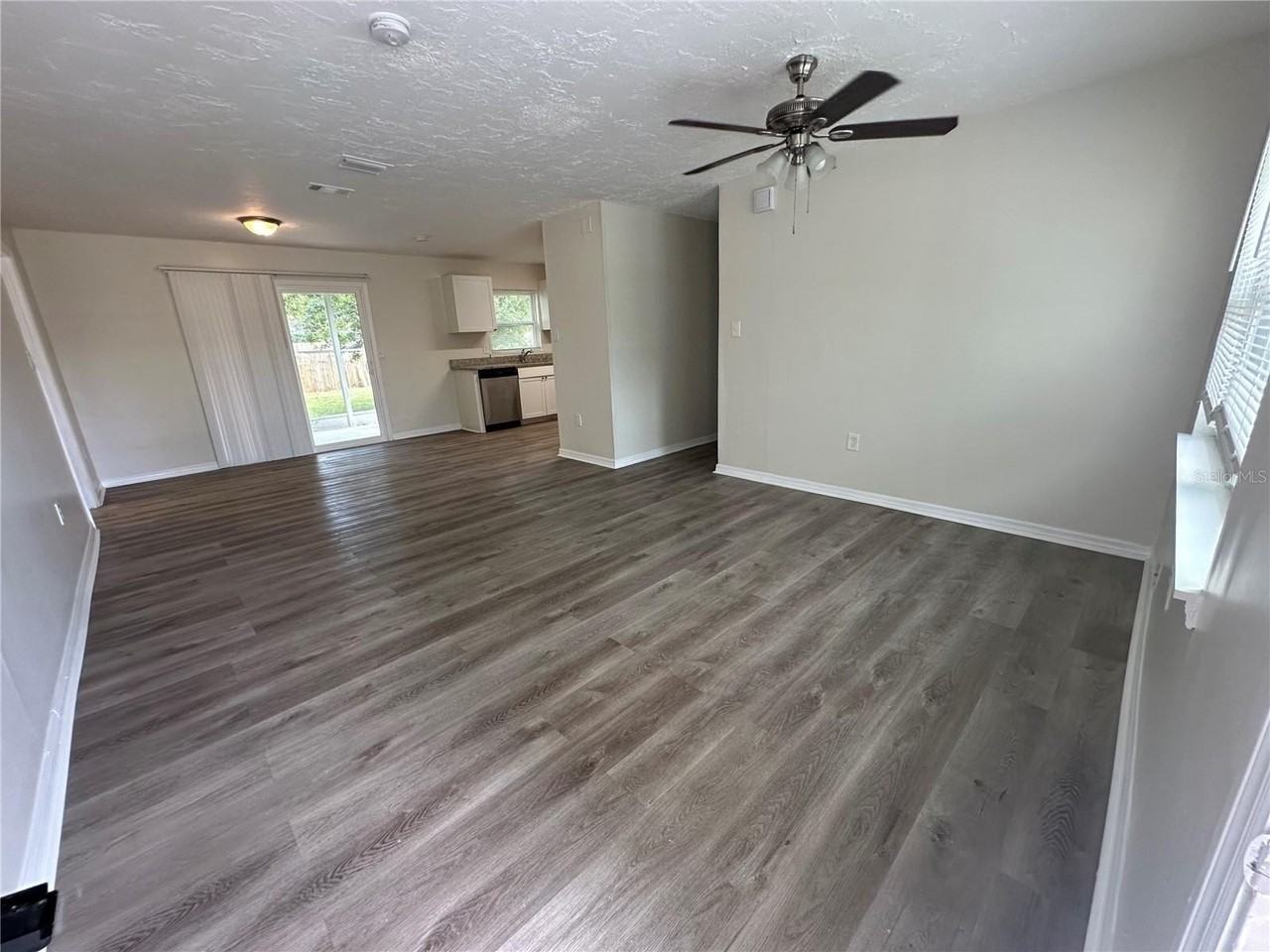 1343 Croyle Dr - Photo 2 of 17