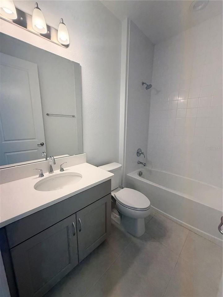13007 Tollcross Way - Photo 4 of 46
