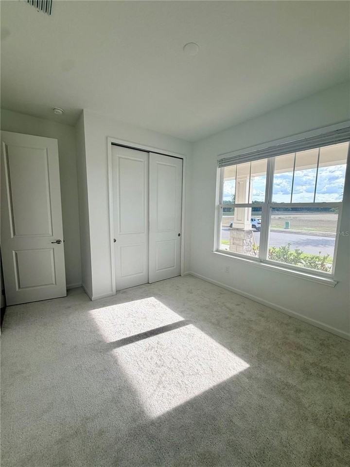 13007 Tollcross Way - Photo 5 of 46