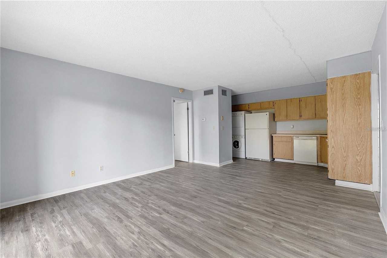 8203 Sun Spring Cir #62 - Photo 5 of 17