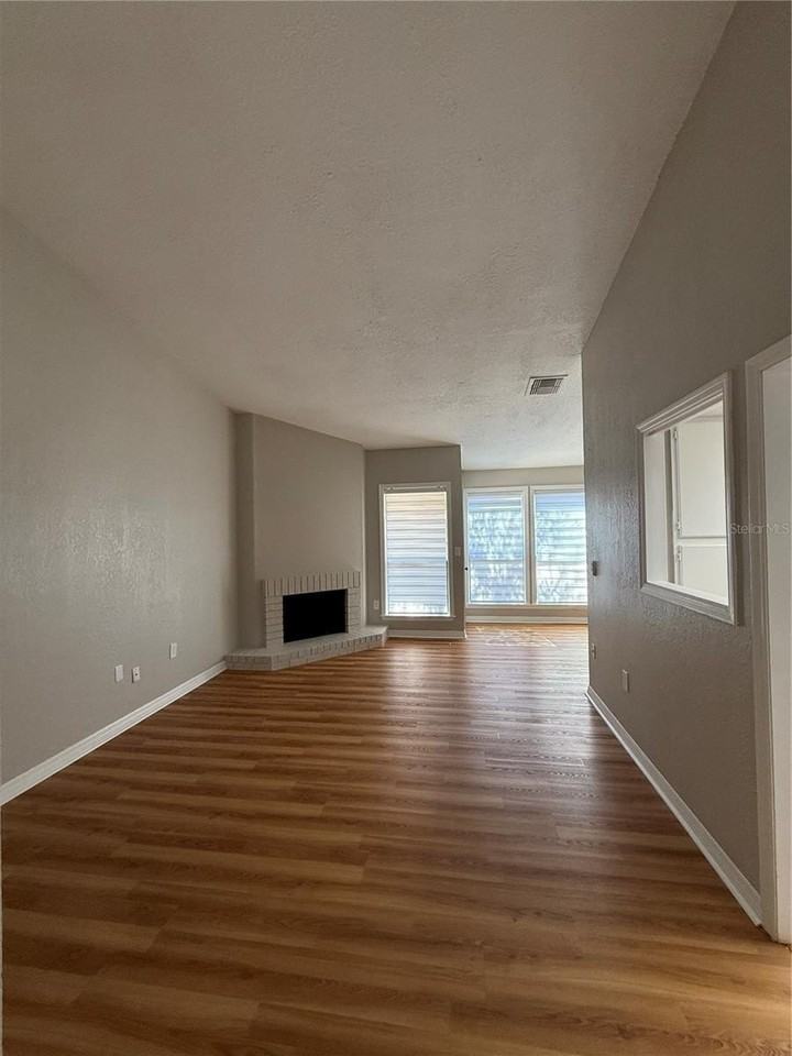 614 Saint Johns Ct #614 - Photo 2 of 15