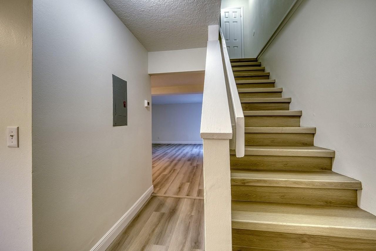283 Gardner Ln #F - Photo 6 of 30