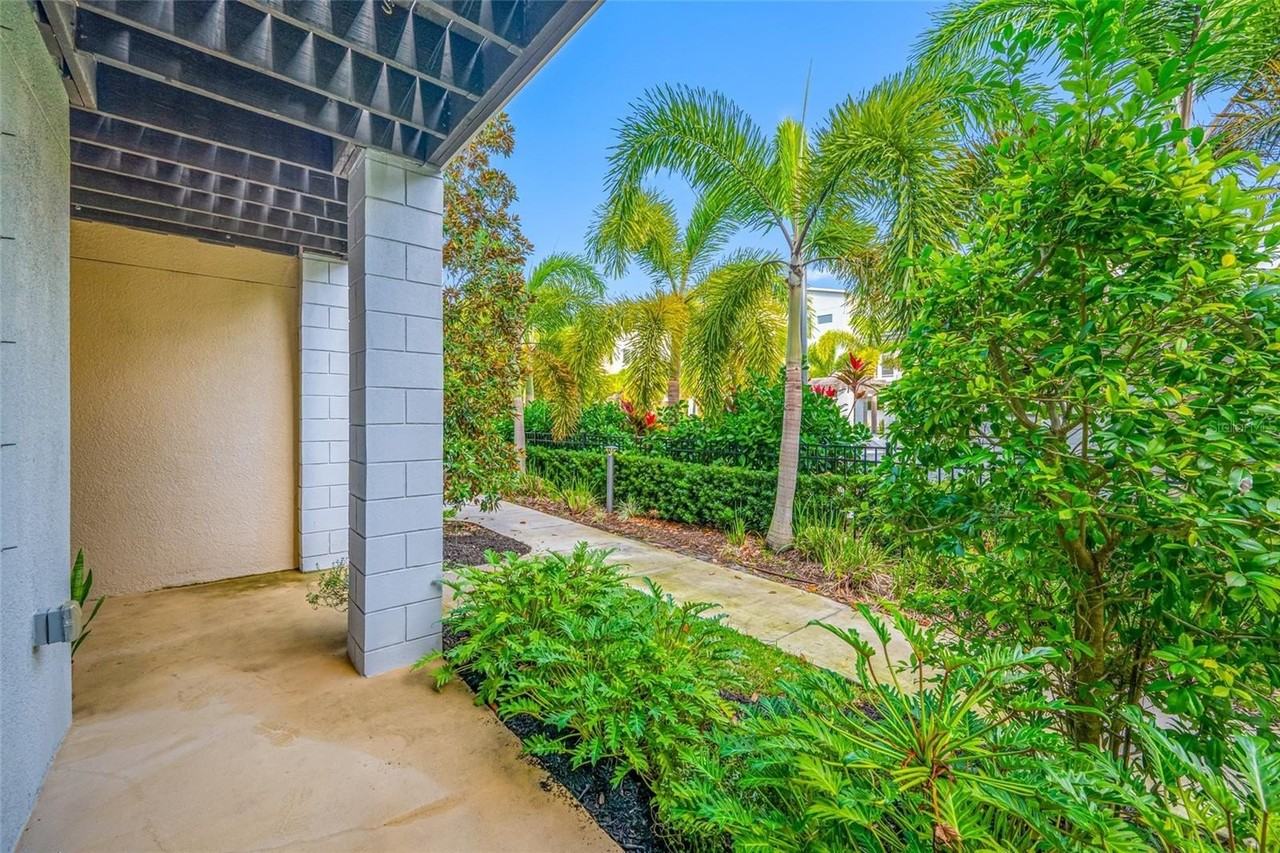 1171 25th Ln N - Photo 7 of 50