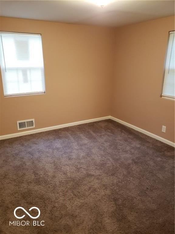 3233 Ralston Ave - Photo 7 of 8