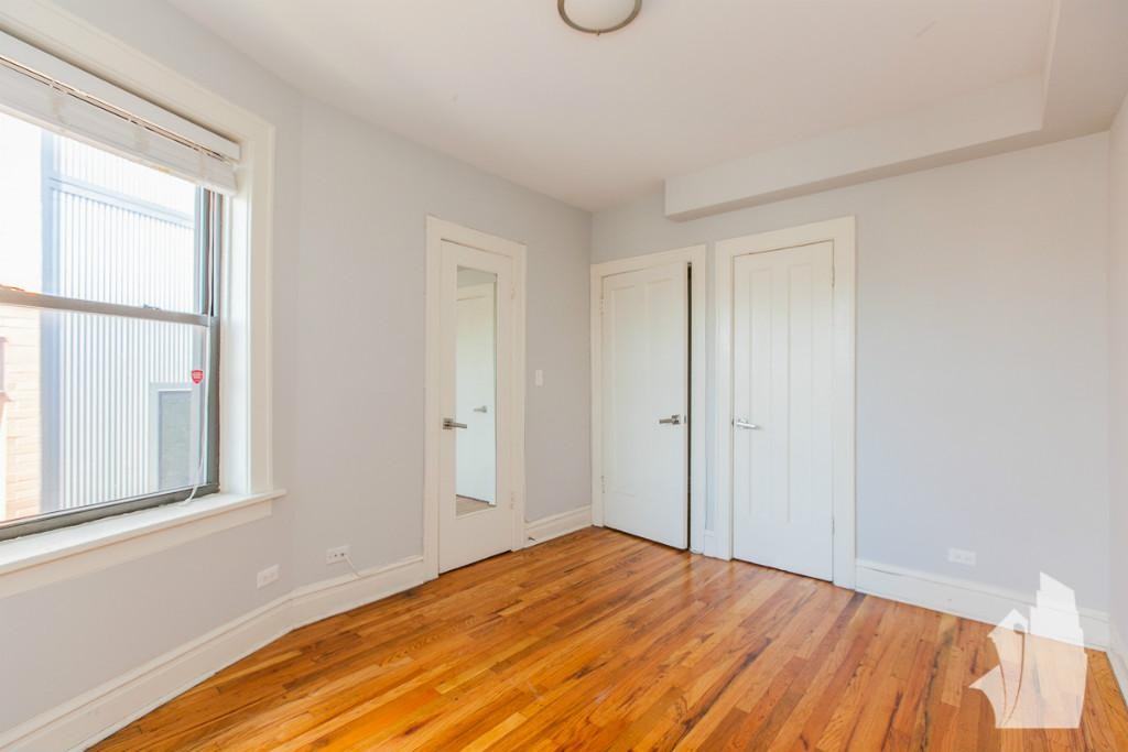 2231 W Wilson Ave #2 - Photo 6 of 8