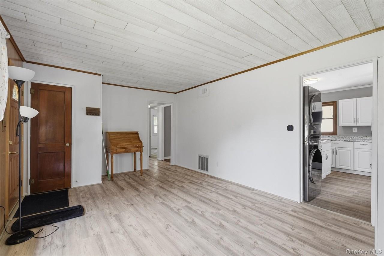 15 Forshee St - Photo 3 of 15