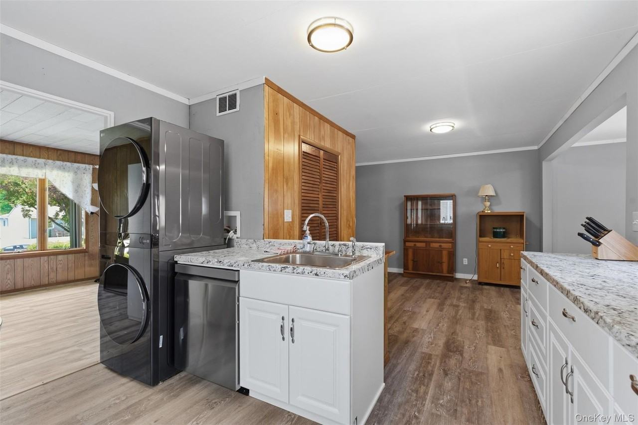 15 Forshee St - Photo 4 of 15