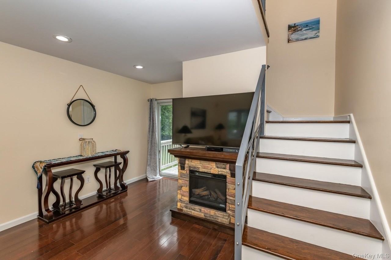 5 Hyler Dr - Photo 4 of 18