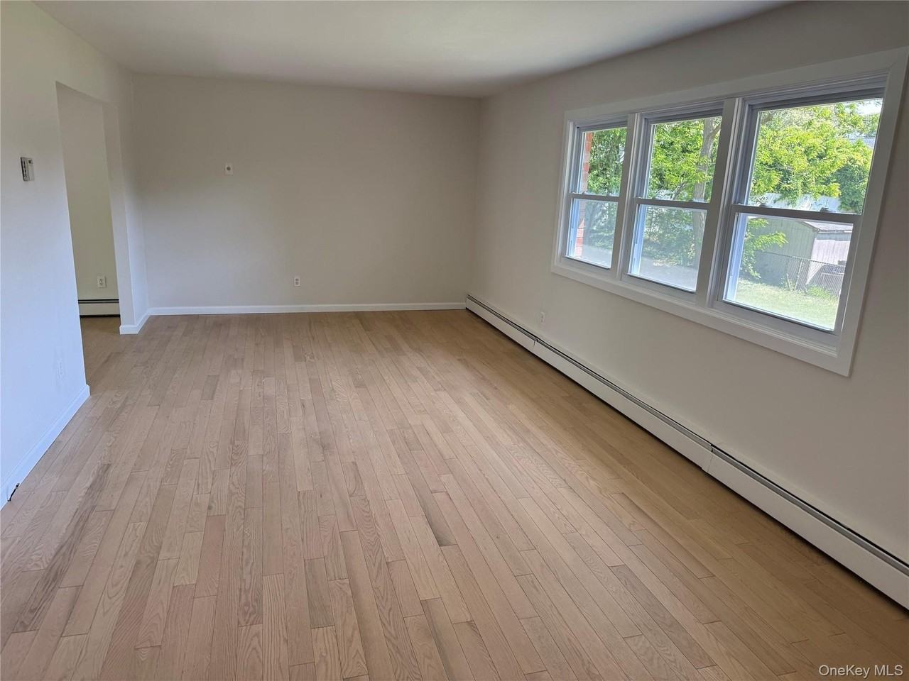 85 Washington St ## 87 - Photo 7 of 14