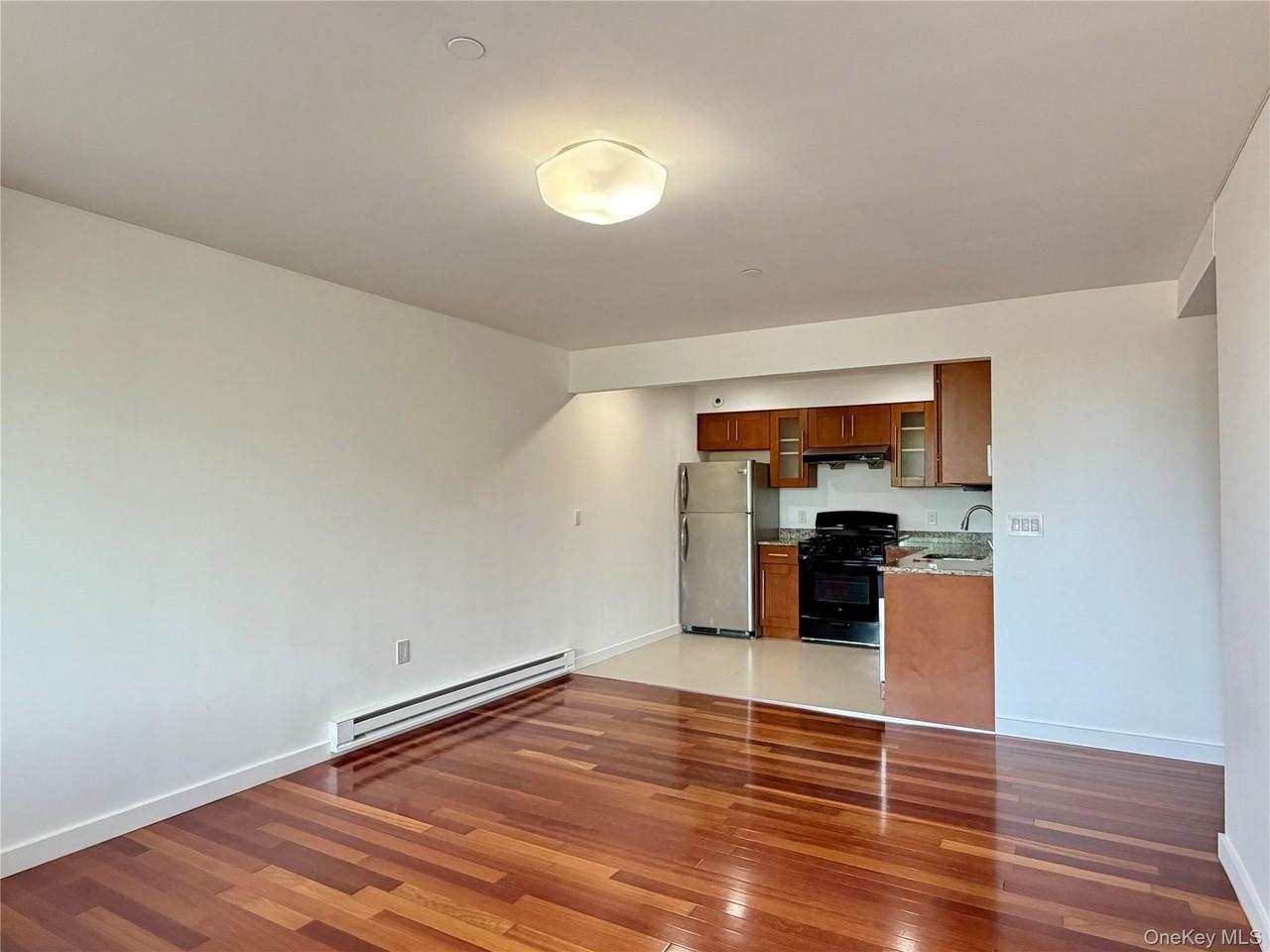 7157 161st St #5B - Photo 5 of 13