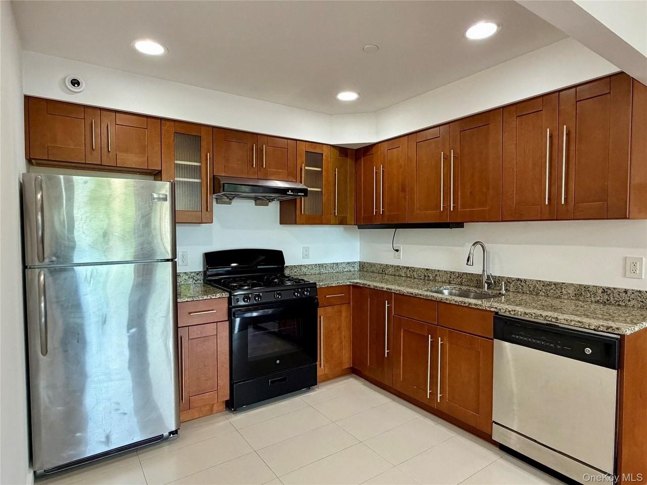 7157 161st St #5B - Photo 7 of 13