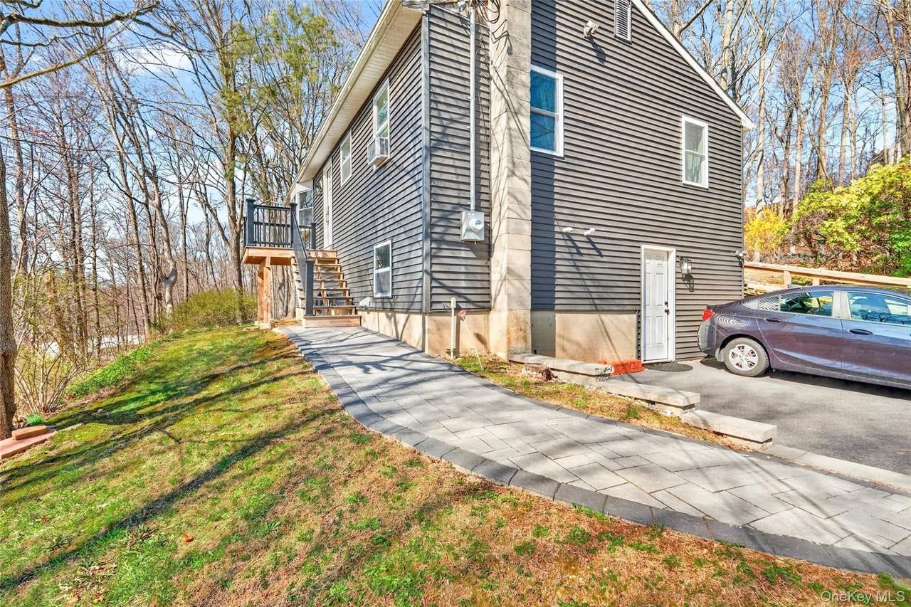 11 Colonel Glenn Dr - Photo 2 of 37