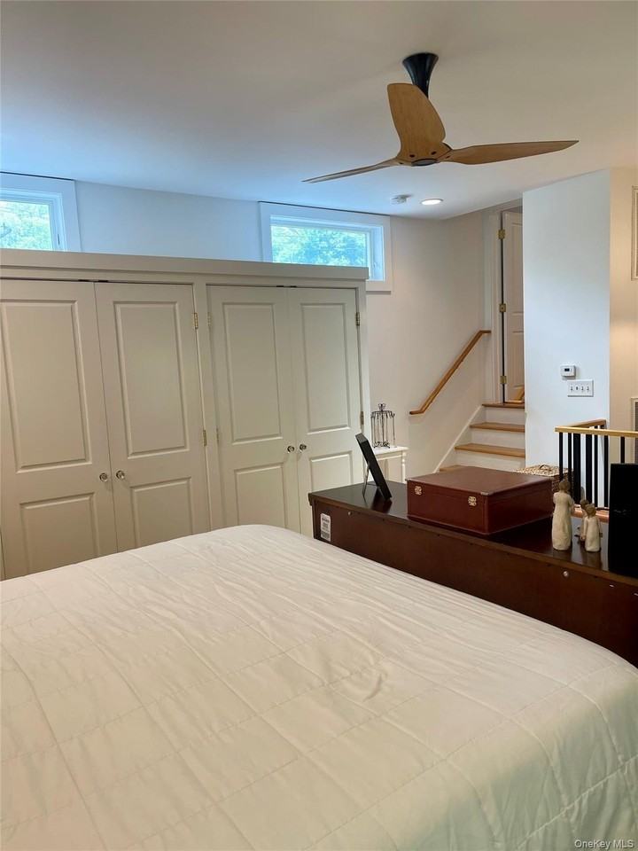 306 Piermont Ave - Photo 6 of 41