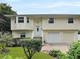 featured image of 24 Spruce St