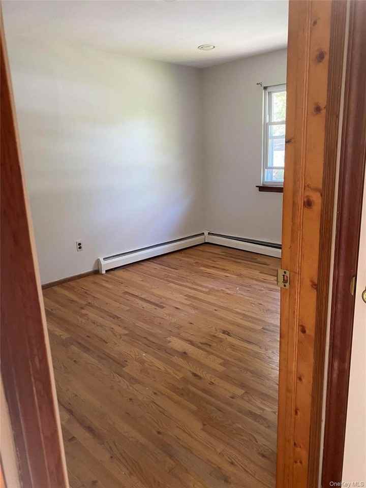 24 Spruce St - Photo 7 of 7