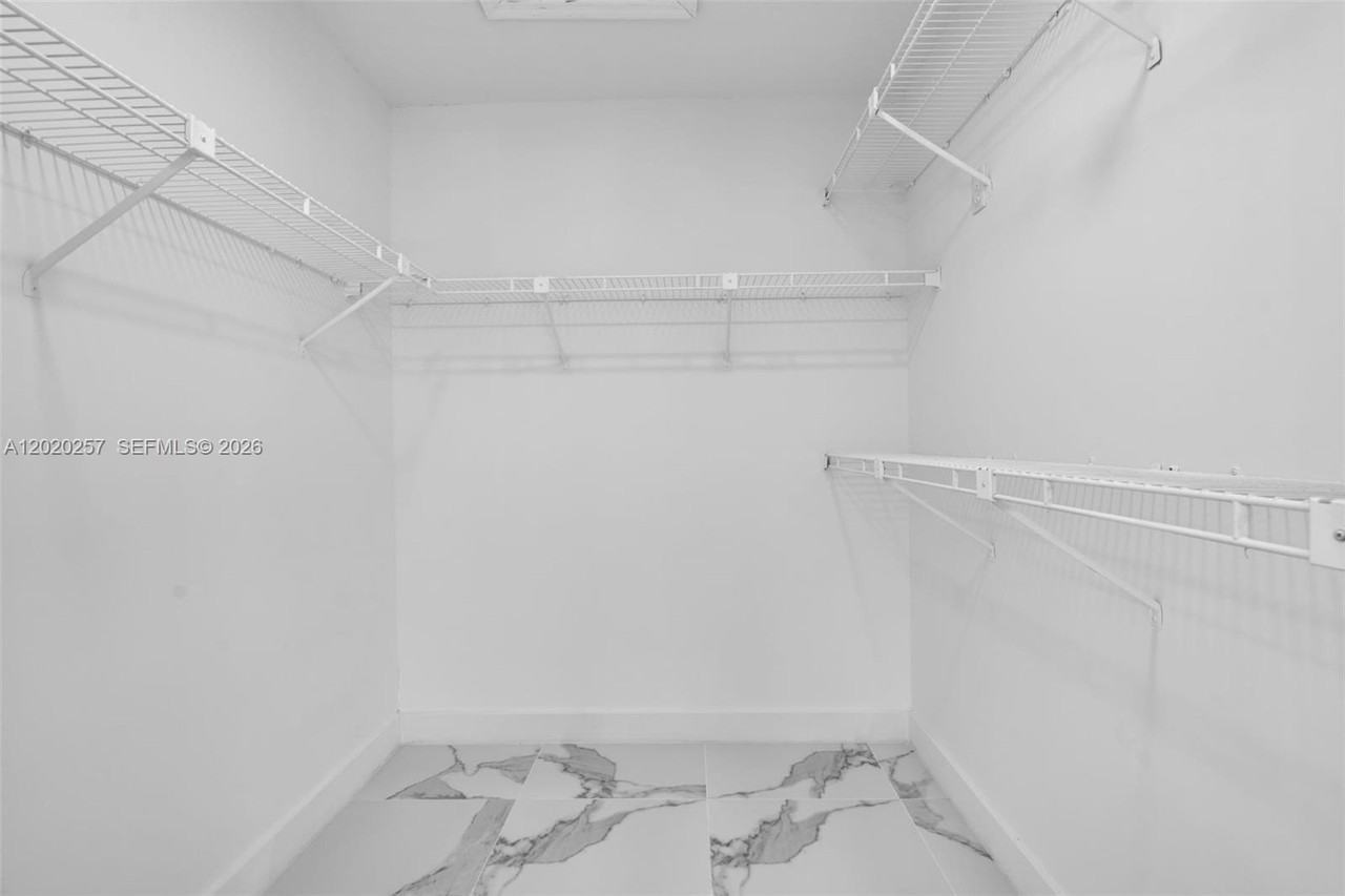 10245 Sw 154th Pl #O - Photo 6 of 8