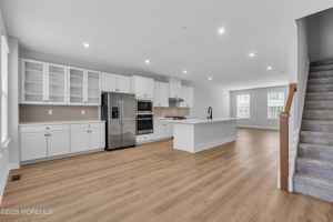 featured image of 9 Foxwood Dr