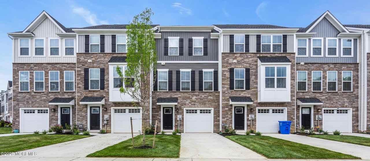 9 Foxwood Dr - Photo 2 of 29