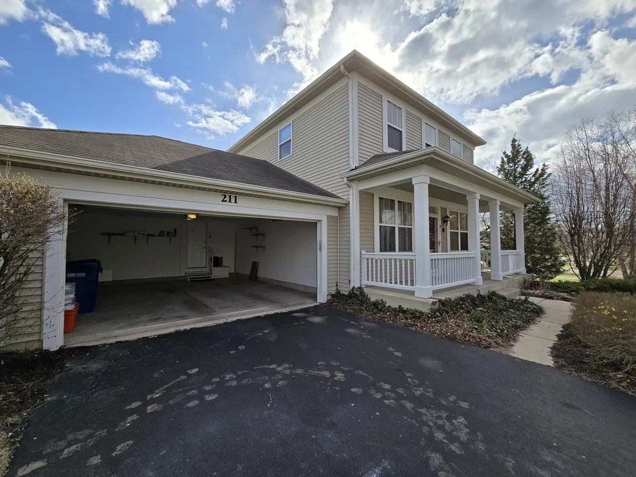211 Valley View Dr - Photo 6 of 41
