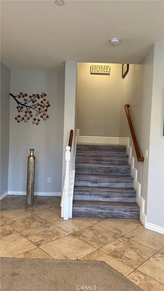 5425 Turin Way - Photo 7 of 50