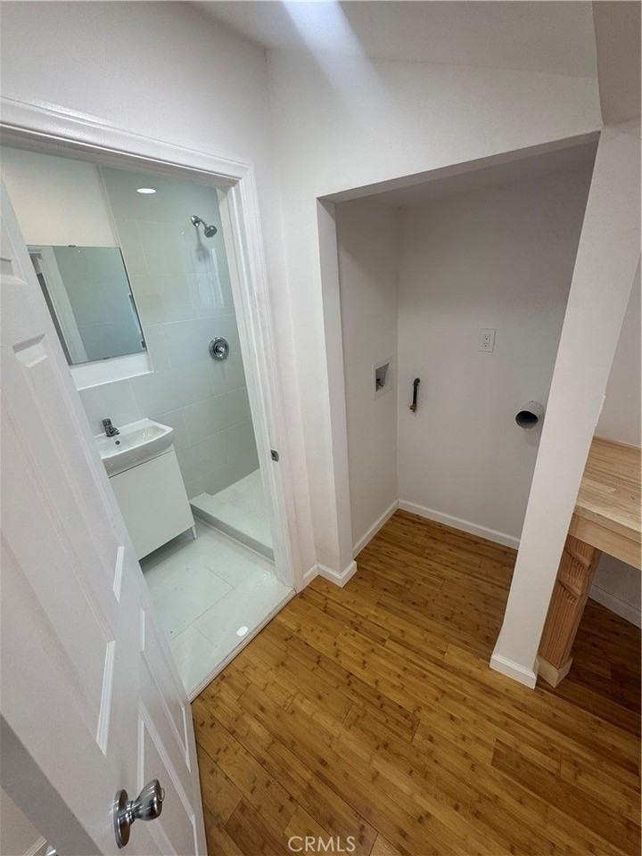 3615 N Mountain View Ave - Photo 4 of 6