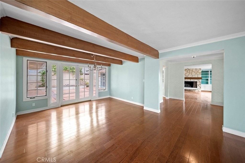905 Emerald Bay - Photo 4 of 39
