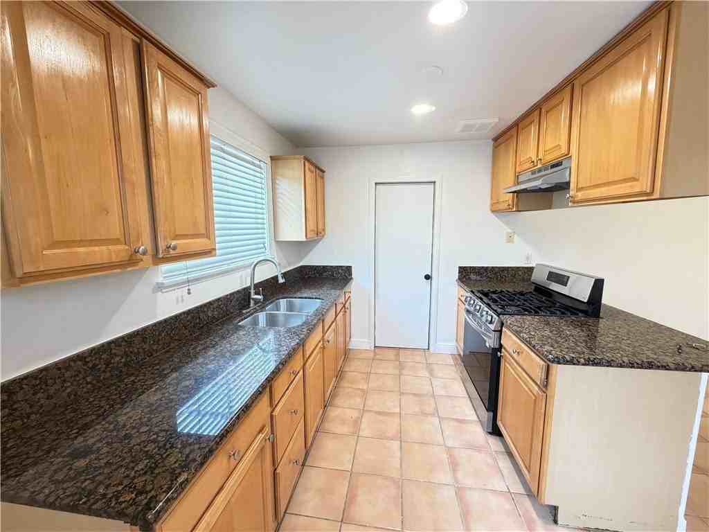 12660 Yorba Ave - Photo 6 of 16