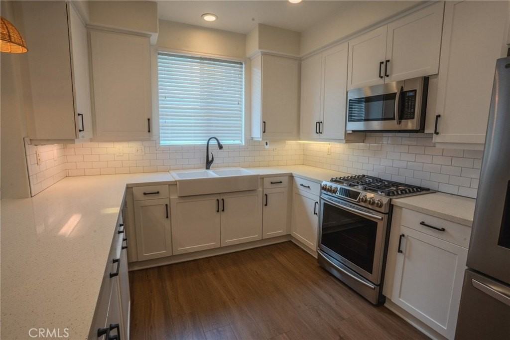 6237 Surfcove Cir - Photo 6 of 25