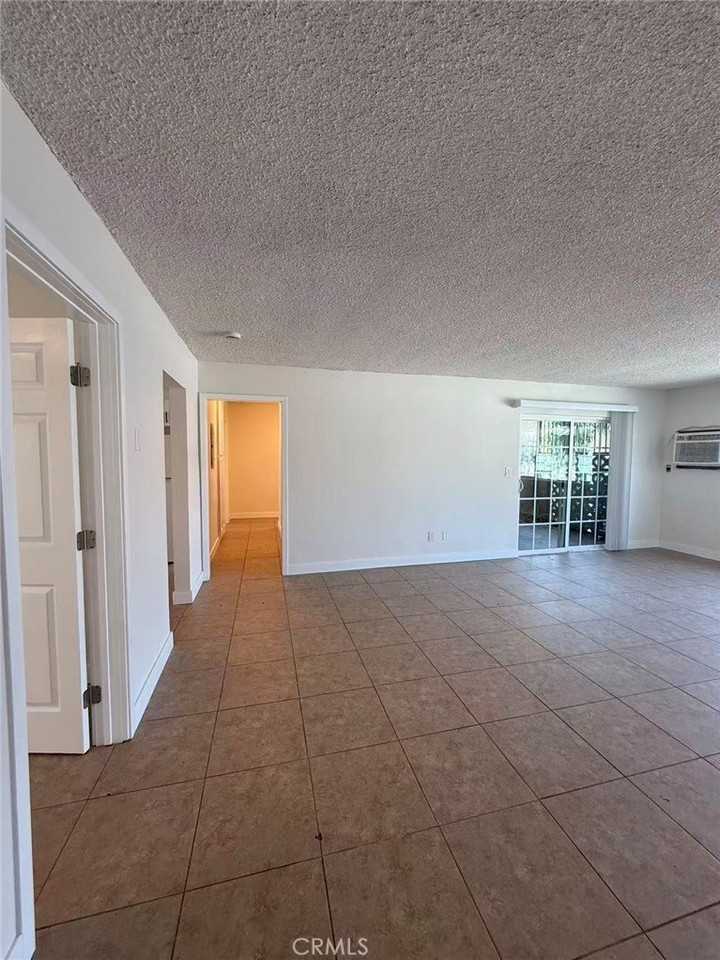2018 Las Vegas Ave #8 - Photo 5 of 21