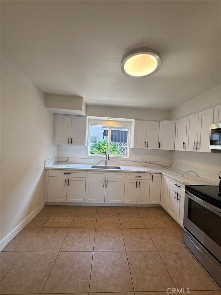 2018 Las Vegas Ave #8 - Photo 6 of 21