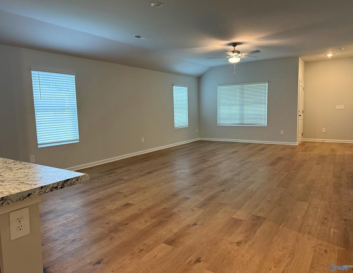205 Six Pence Court - Photo 7 of 24