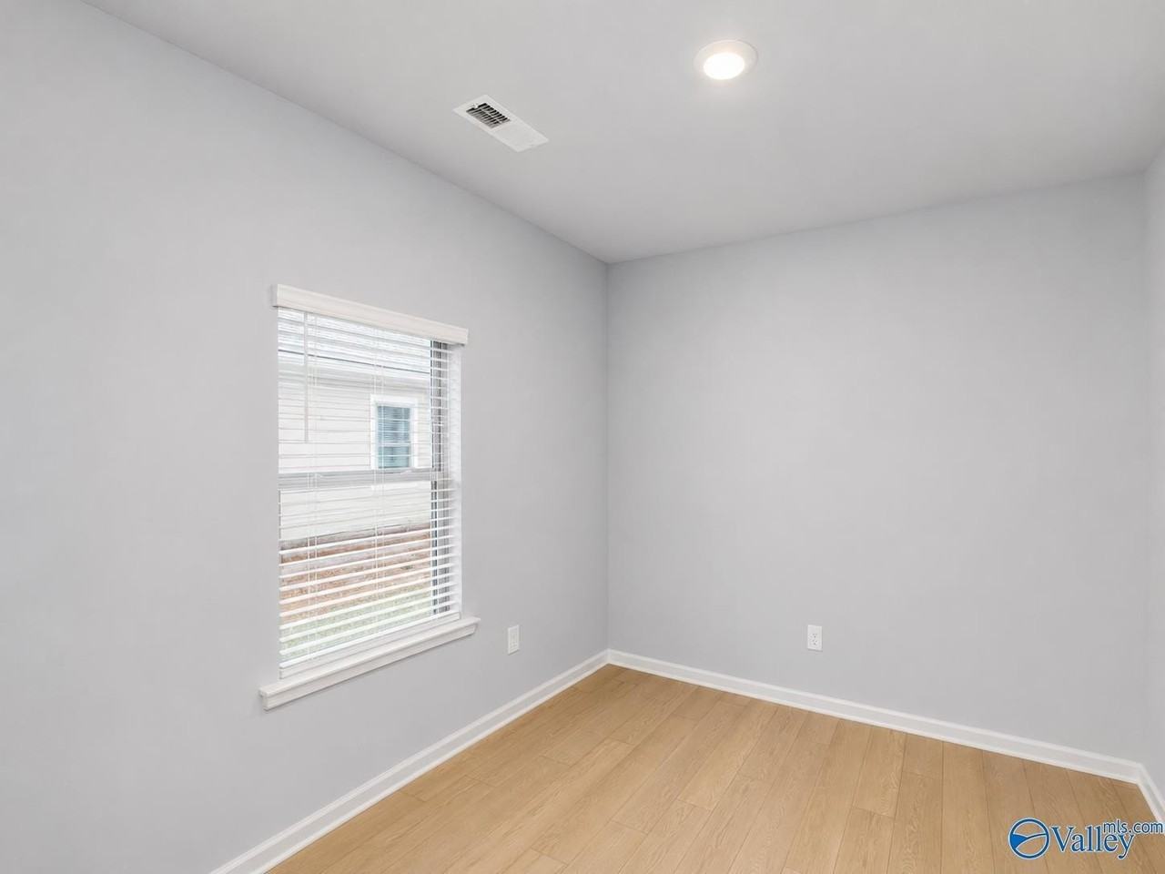 7110 Hampton Mill Dr Se - Photo 7 of 14