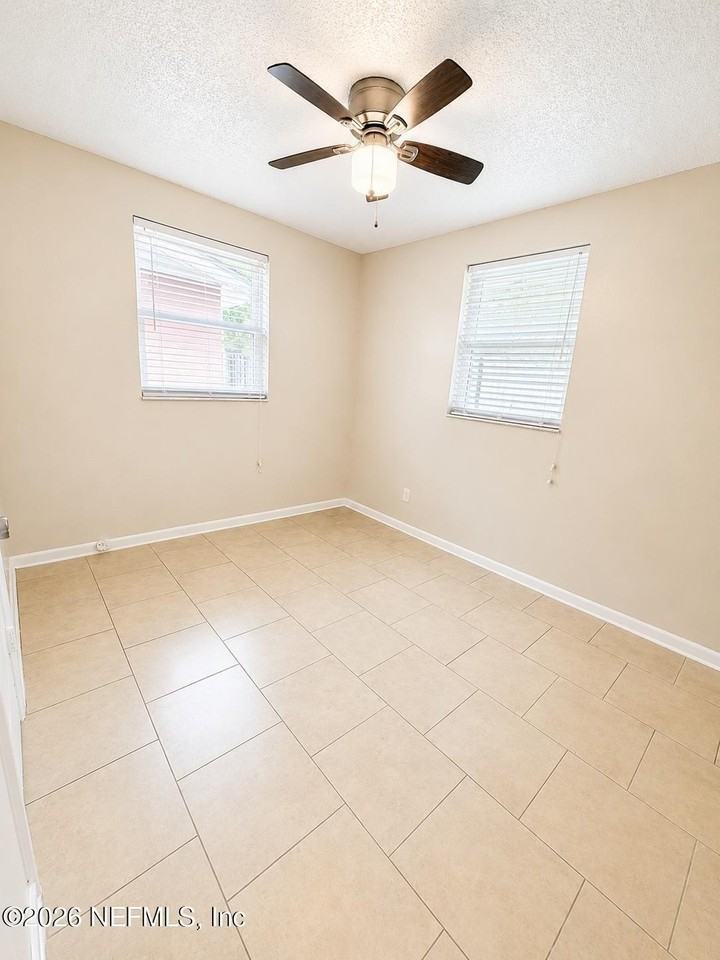 8067 Parental Cir - Photo 3 of 12