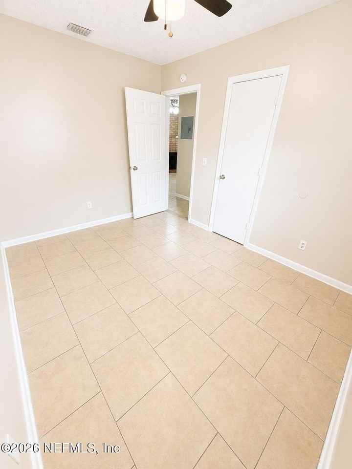 8067 Parental Cir - Photo 4 of 12