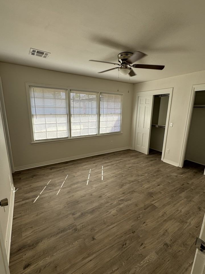 2608 Abbey Rd #1 - Photo 6 of 13